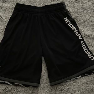 Boys Under Armour shorts